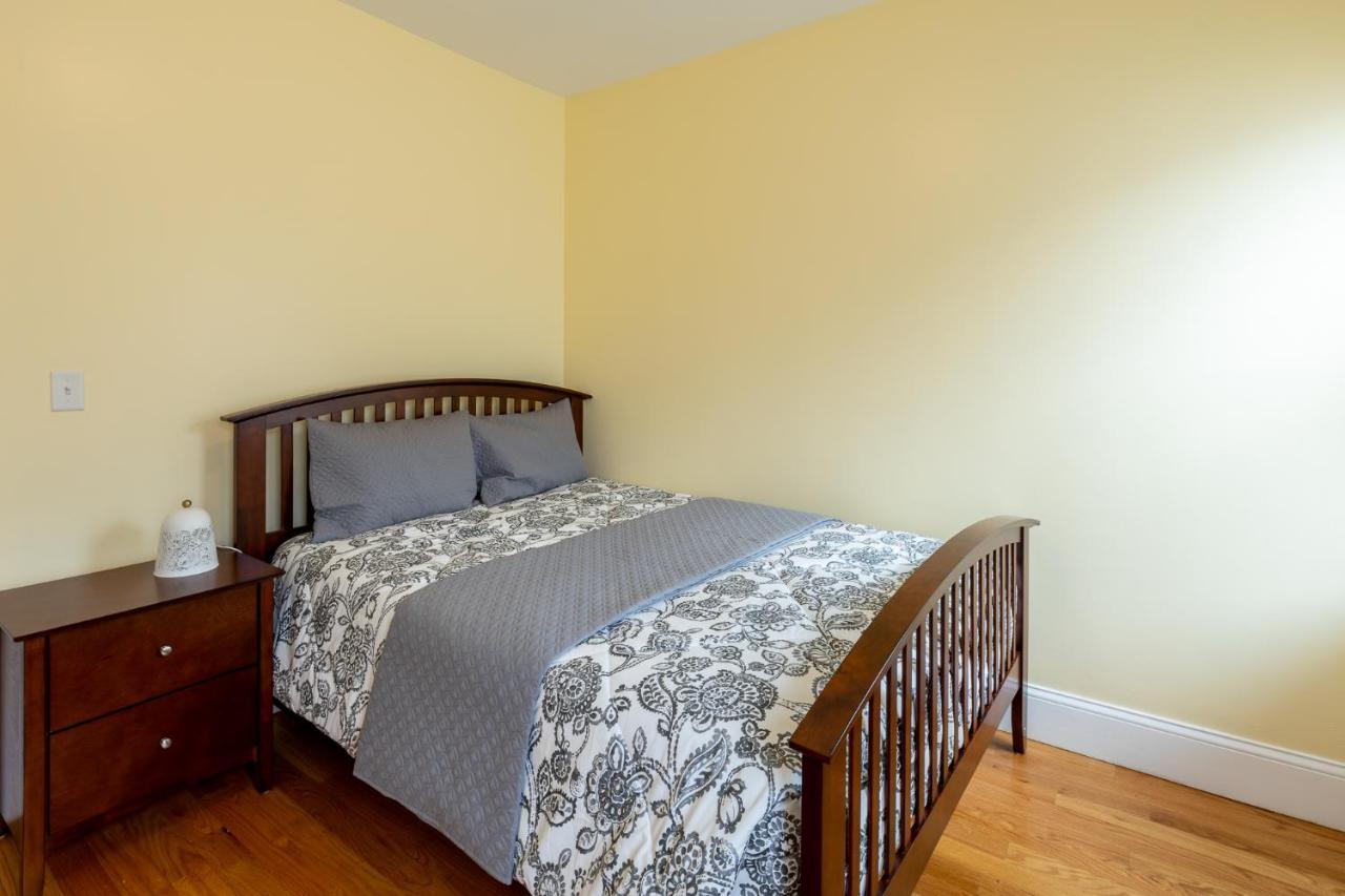 90 - 4Br Dorchester - Sleek Apt Near Marina Bay Boston Exterior photo